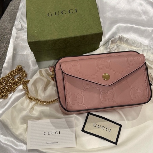 Gucci GG Light Pink Small Embossed Leather Crossbody - NWT, DUSTBAG, & BOX! - Picture 6 of 8